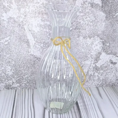 گلدان شیشه ایی بنیتا