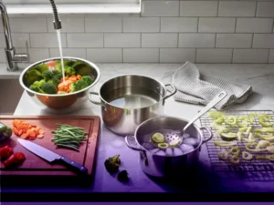 آماده سازی سبزیجات پیش از فریز کردن (مراحل اصولی)