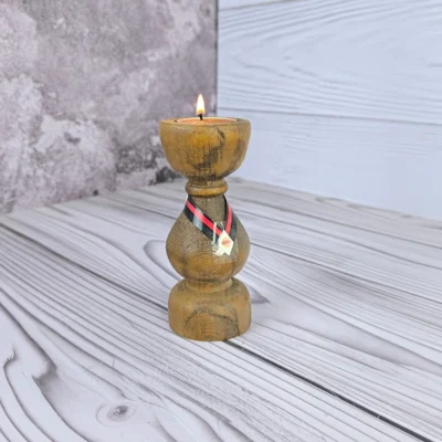 جا شمعی چوبی کوچک